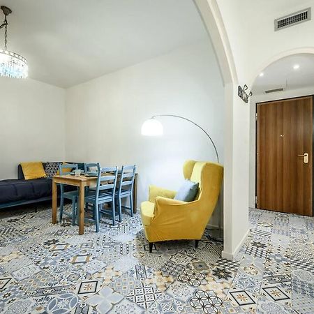 Le Finestre Sul Borgo 2 Lejlighed Parma Eksteriør billede