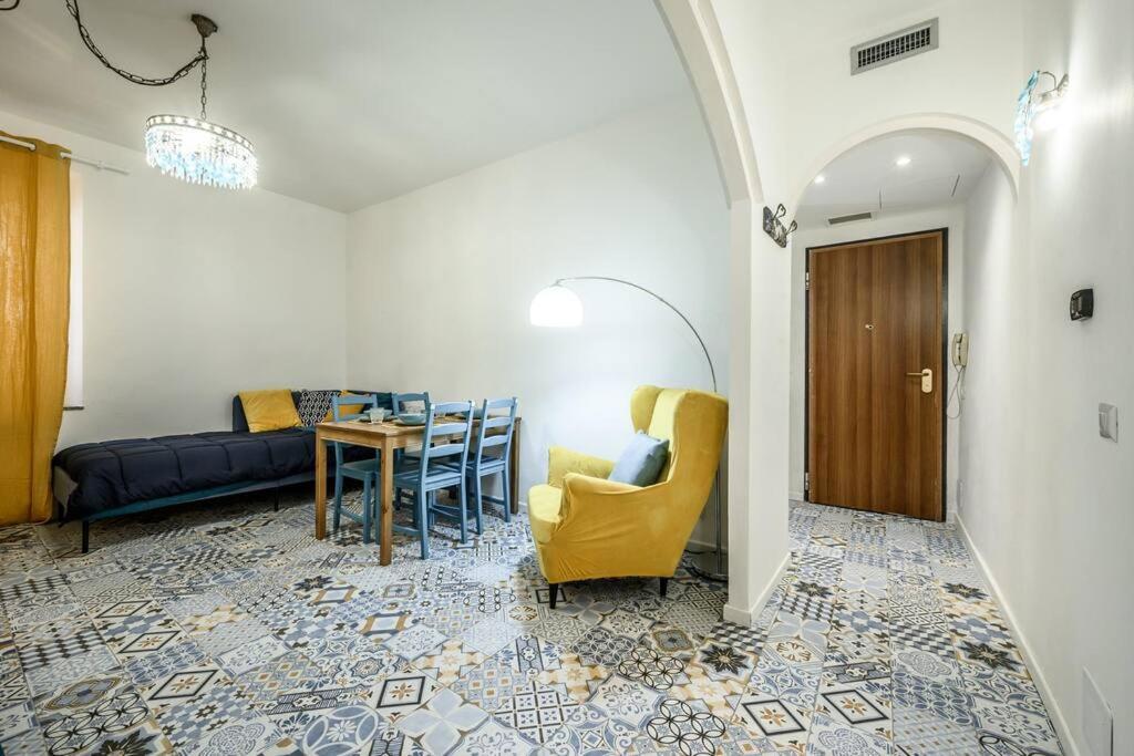 Le Finestre Sul Borgo 2 Lejlighed Parma Eksteriør billede